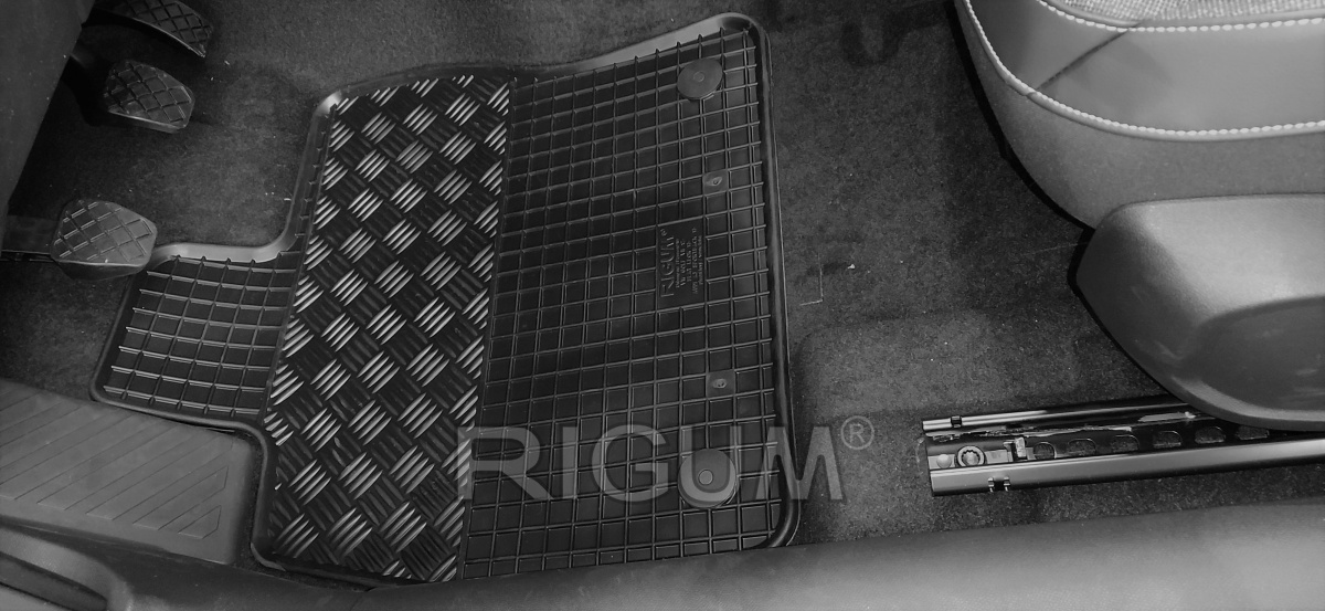 Rubber interior mats - Rubber | RIGUM suitable Golf VW VIII Variant mats for 2021